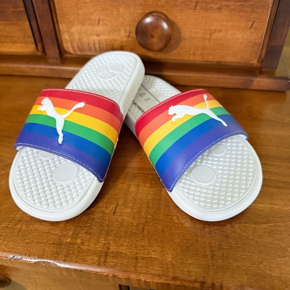 New Puma rainbow slides youth size 1 sandals white sole unisex shoe - Picture 1 of 11